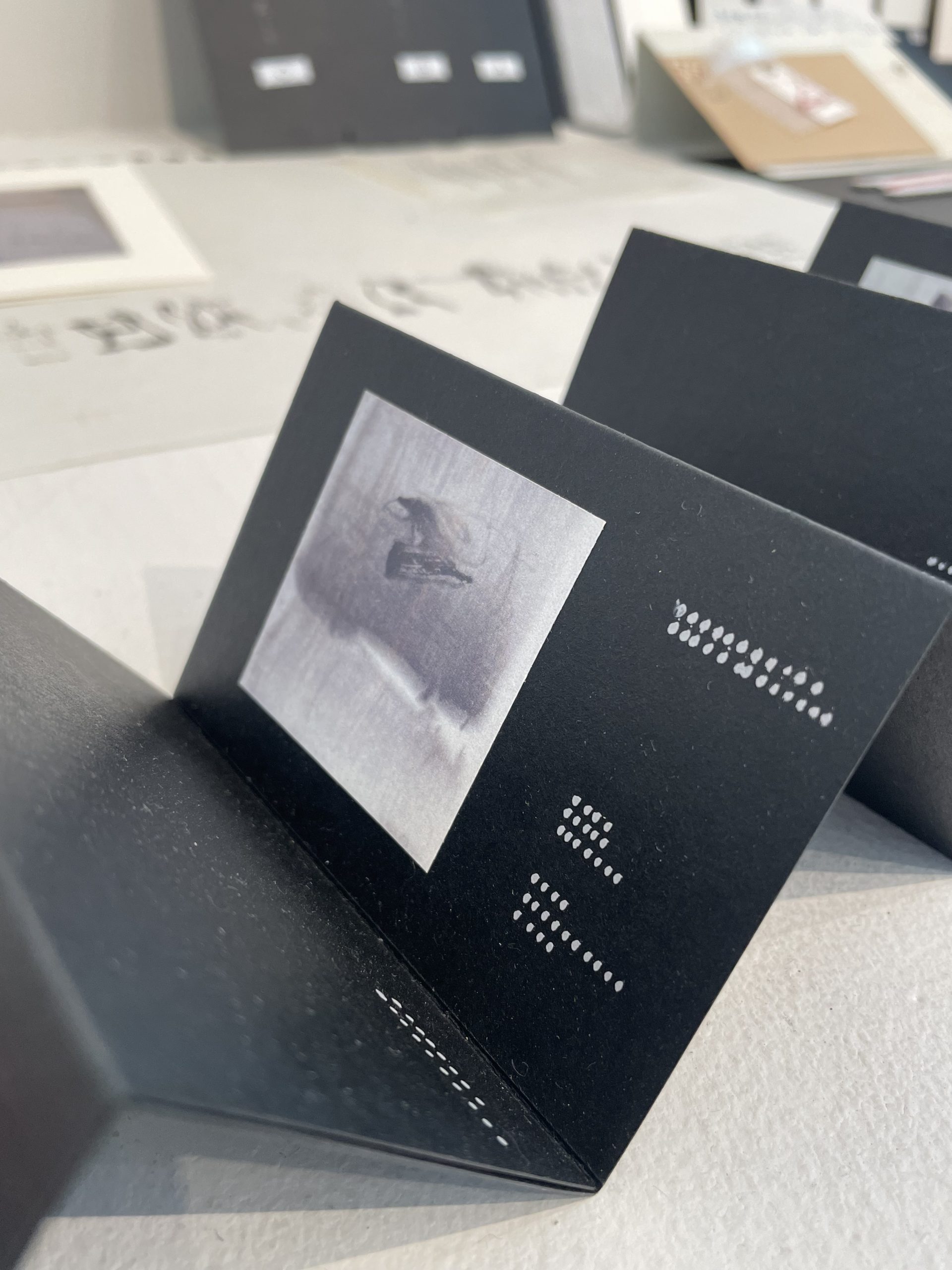 まずは手を動かして | 綴る - 篠原紙工